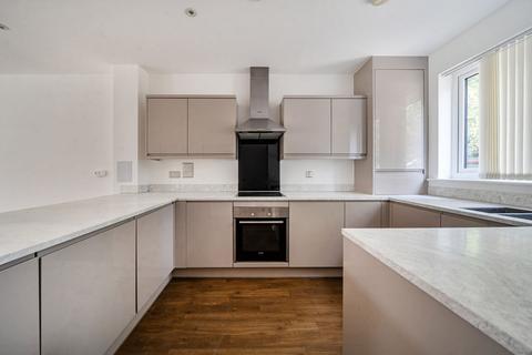 3 bedroom end of terrace house for sale, Reynard Way, Brentford, TW8