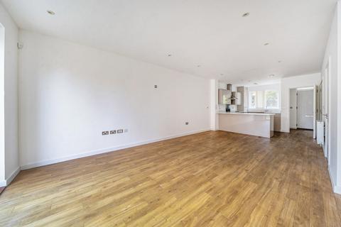 3 bedroom end of terrace house for sale, Reynard Way, Brentford, TW8