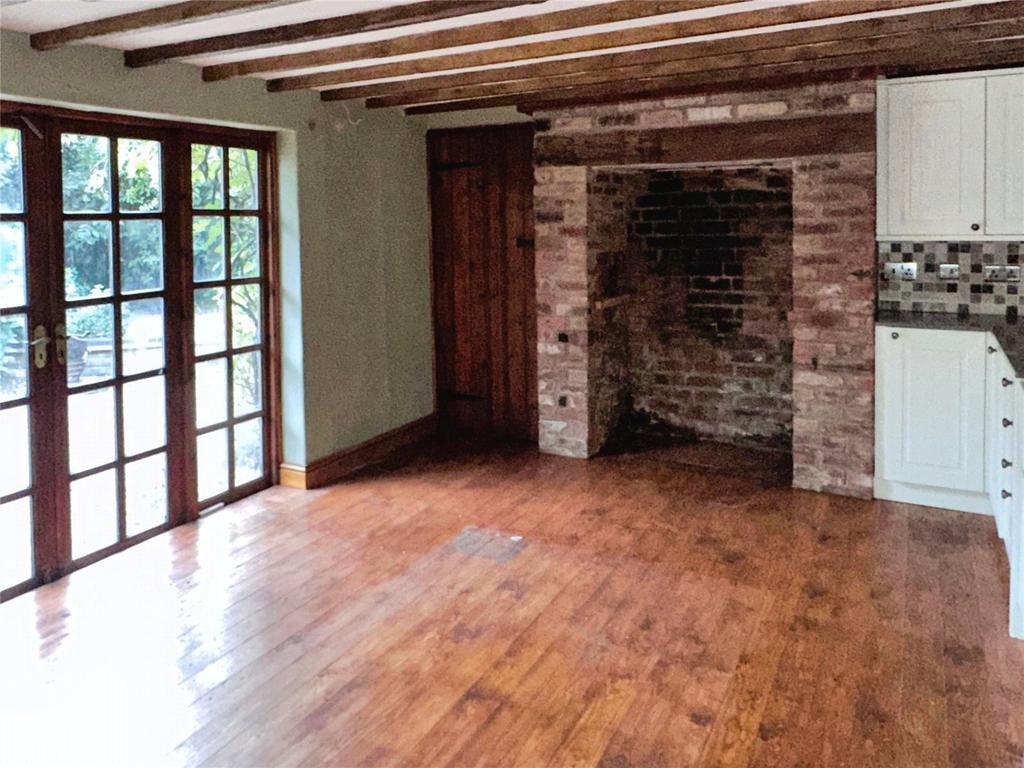 House in Gedling, Nottinghamshire - View 5