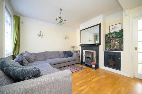 3 bedroom semi-detached house for sale, Beechwood Gardens, Caterham, Surrey