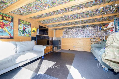 3 bedroom semi-detached house for sale, Beechwood Gardens, Caterham, Surrey