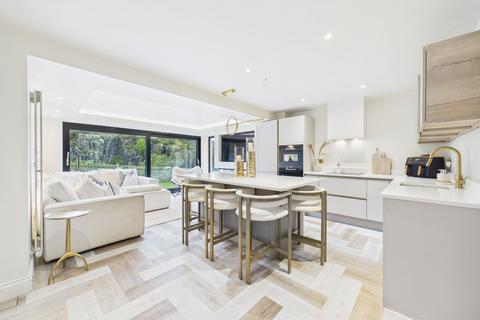 5 bedroom semi-detached house for sale, Lochan Road, Kilsyth, G65