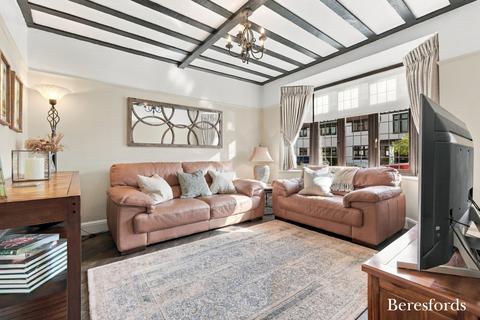 3 bedroom semi-detached house for sale, Edward Close, Gidea Park, RM2
