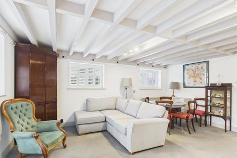 2 bedroom end of terrace house for sale, Old School Court, Wraysbury, Berkshire, TW19