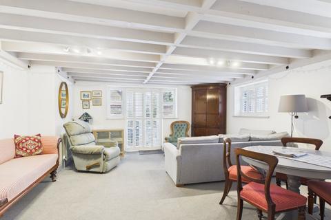 2 bedroom end of terrace house for sale, Old School Court, Wraysbury, Berkshire, TW19