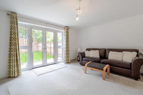 3 bedroom semi-detached house for sale, Damson Drive, Halstead, Sevenoaks, Kent, TN14