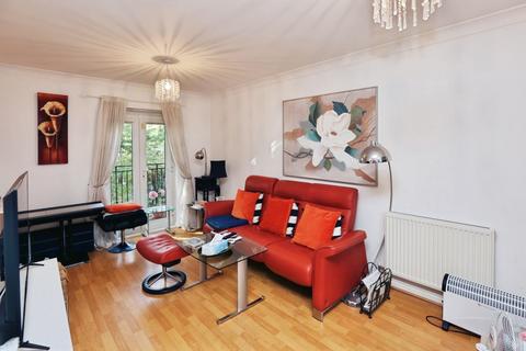 2 bedroom flat for sale, Simpkins Court, 241 Hursley Road, Eastleigh, Hampshire, SO53