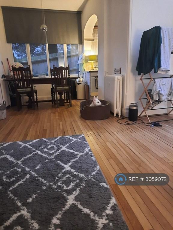Apartment in Bournemouth, West Cliff - More