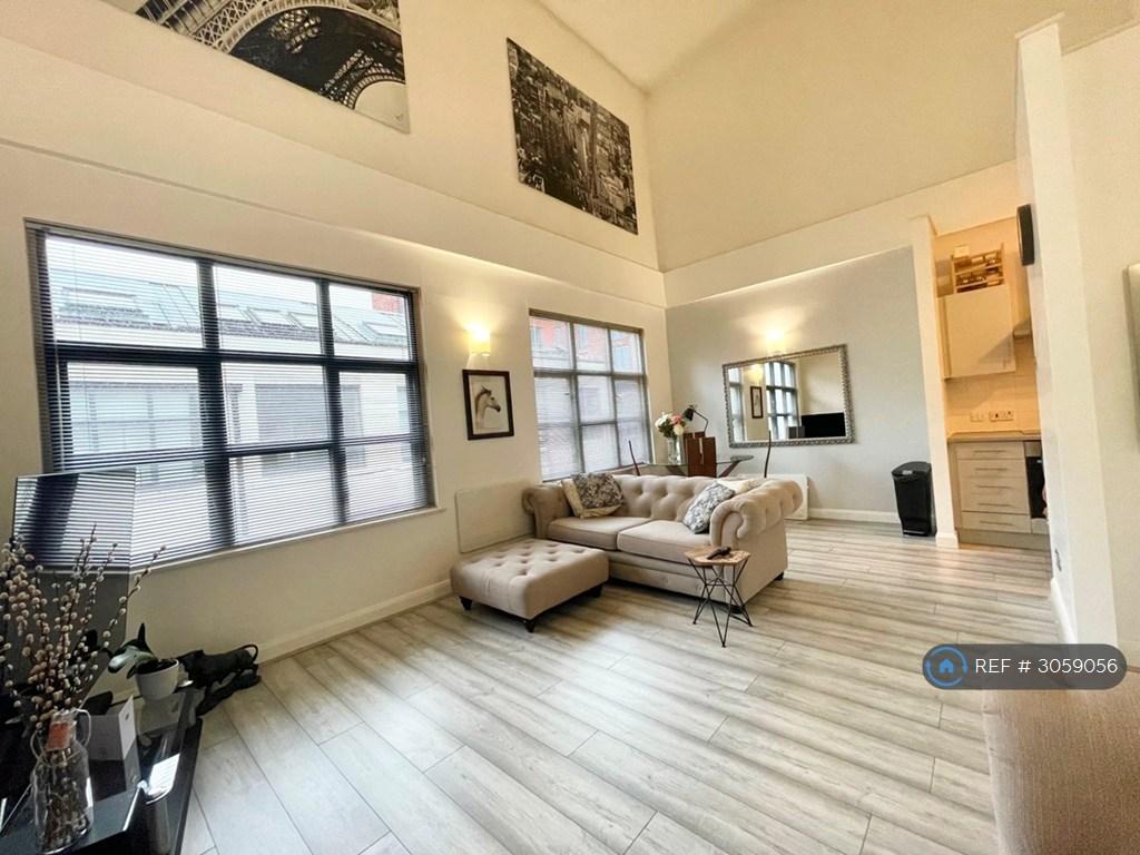 Apartment in Manchester, Greater Manchester - View 2