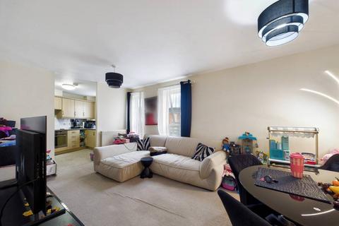 2 bedroom apartment to rent, Compair Crescent, Ipswich, Suffolk, IP2