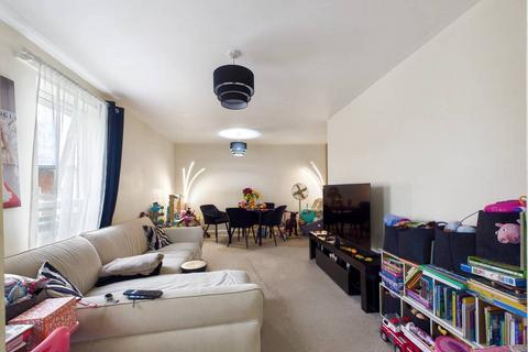 2 bedroom apartment to rent, Compair Crescent, Ipswich, Suffolk, IP2