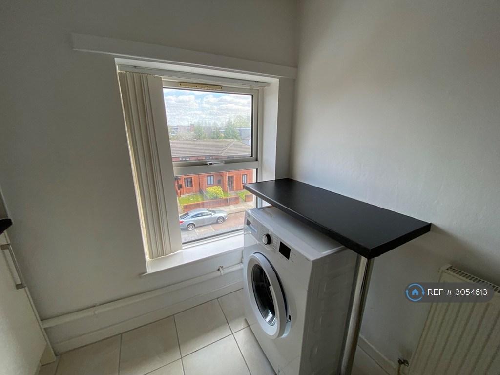 Apartment in Liverpool - View 3