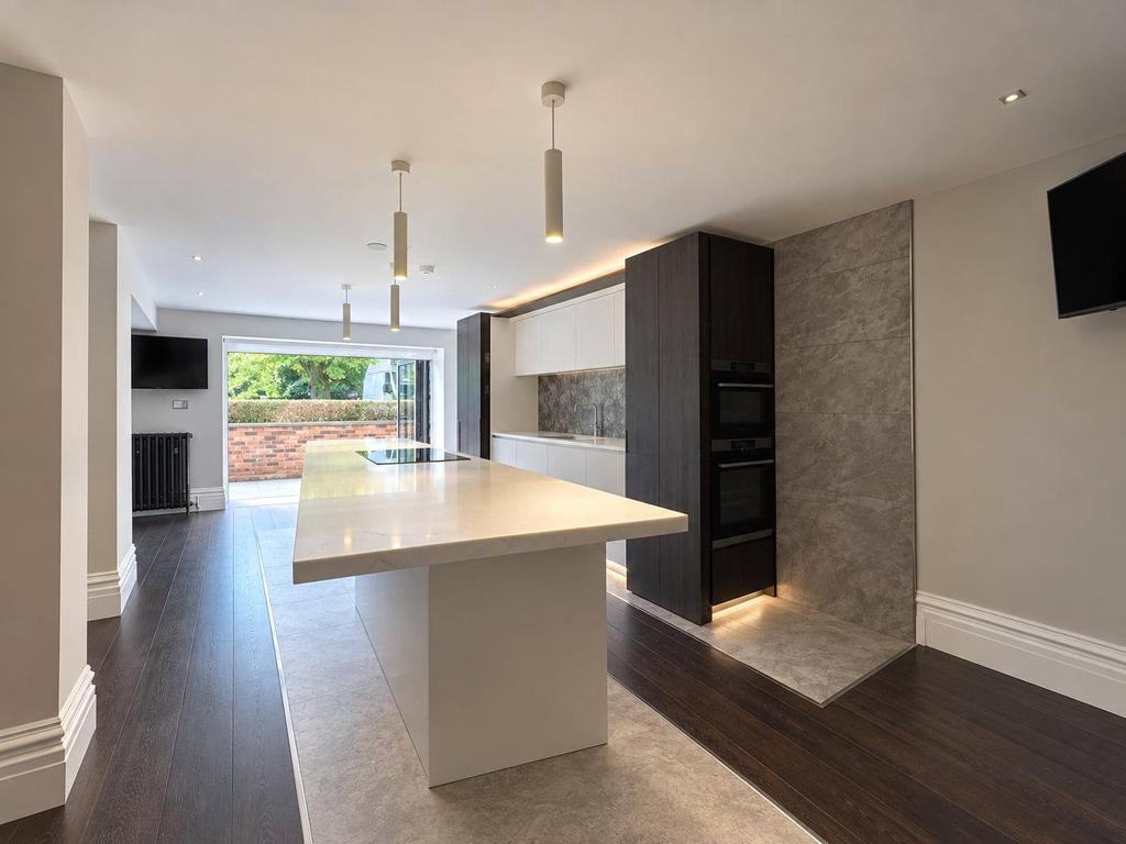 Apartment in Liverpool - View 4