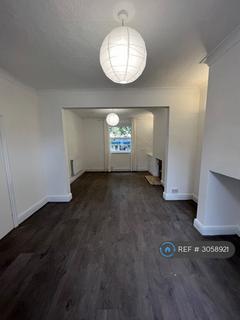 2 bedroom terraced house to rent, Fylde Road, Ashton-On-Ribble, Preston, PR2