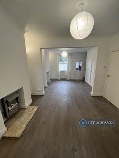 2 bedroom terraced house to rent, Fylde Road, Ashton-On-Ribble, Preston, PR2