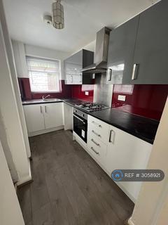 2 bedroom terraced house to rent, Fylde Road, Ashton-On-Ribble, Preston, PR2