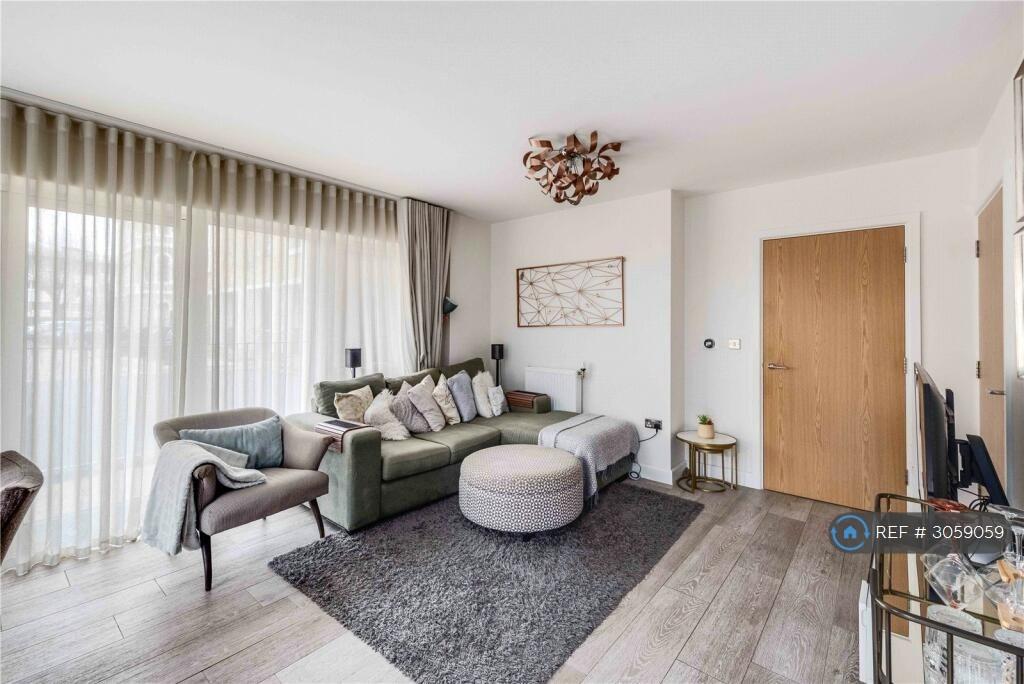 Apartment in London, St Clements, Bow - More