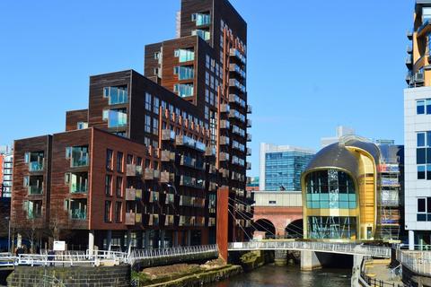 2 bedroom apartment to rent, Watermans Place, Granary Wharf