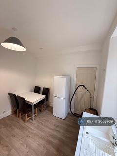 2 bedroom flat to rent, Sunnybank Place, Aberdeen, AB24