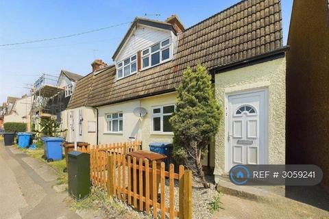3 bedroom semi-detached house to rent, Henniker Road, Ipswich, IP1