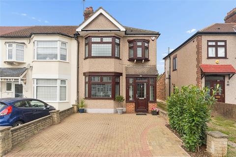 3 bedroom end of terrace house for sale, Glenwood Drive, Romford, RM2