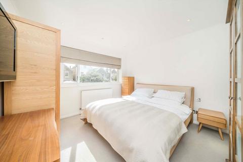 3 bedroom house for sale, Earle Gardens, Kingston Upon Thames KT2