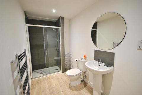 1 bedroom house to rent, Crackwell Street, Tenby