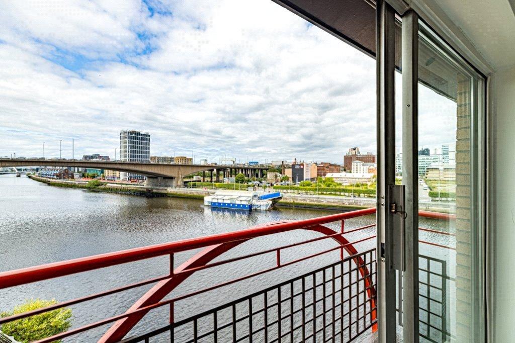 Apartment in Glasgow, The Waterfront, Kingston - View 3