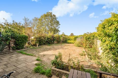 3 bedroom detached house for sale, Penton Avenue, Staines-upon-Thames, TW18