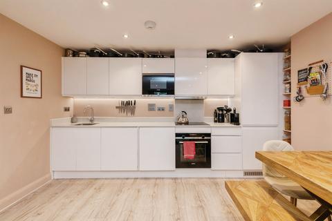 2 bedroom flat for sale, Victoria Bridge Road, BATH