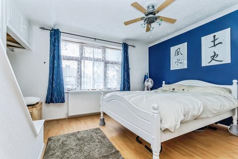 2 bedroom semi-detached house for sale, Banstead Road, Caterham, Surrey, CR3