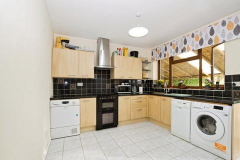 2 bedroom semi-detached house for sale, Banstead Road, Caterham, Surrey, CR3