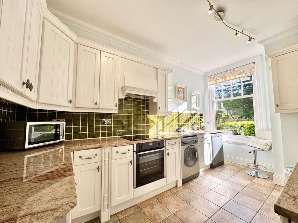 Apartment in Bournemouth - View 4