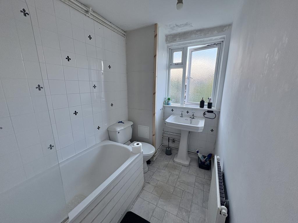 Apartment in Bristol, Manor Farm, Southmead - View 5