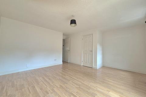 3 bedroom semi-detached house to rent, Oadby, Leicester, LE2