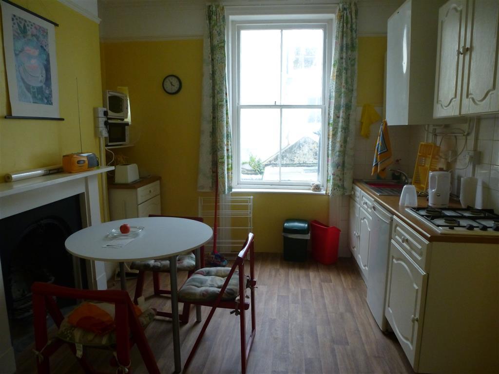 Apartment in BRIGHTON - More