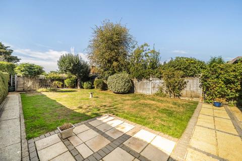4 bedroom semi-detached house for sale, Foxon Lane, Caterham CR3
