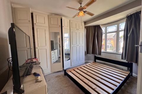 3 bedroom semi-detached house for sale, Eglinton Hill, Shooters Hill,  London, SE18 3NT