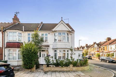 5 bedroom semi-detached house for sale, Sussex Road, Harrow
