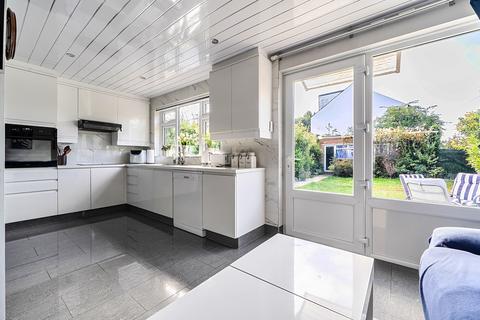 5 bedroom semi-detached house for sale, Sussex Road, Harrow