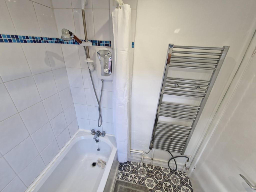 Apartment in Cambridge - View 4