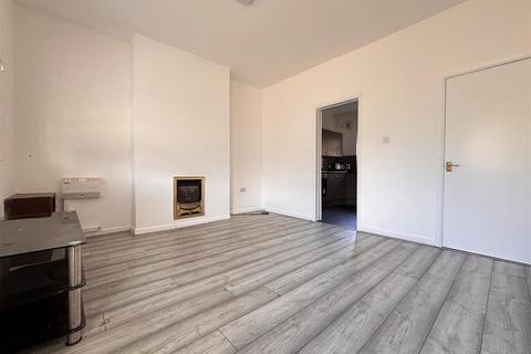 2 bedroom end of terrace house for sale, Coventry Road, Sheldon, Birmingham