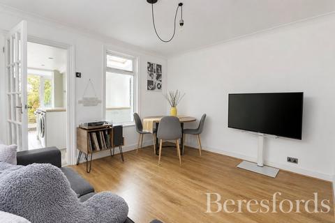2 bedroom end of terrace house for sale, Wellesley Road, Brentwood, CM14