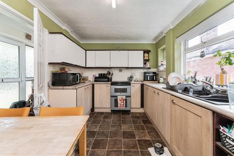 3 bedroom detached bungalow for sale, Newlands Avenue, March