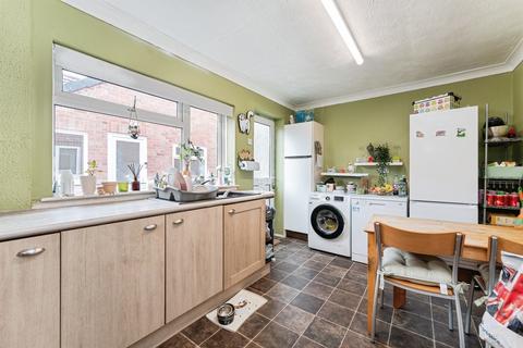 3 bedroom detached bungalow for sale, Newlands Avenue, March