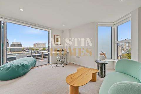 3 bedroom apartment to rent, Dance Square, EC1V 3AN