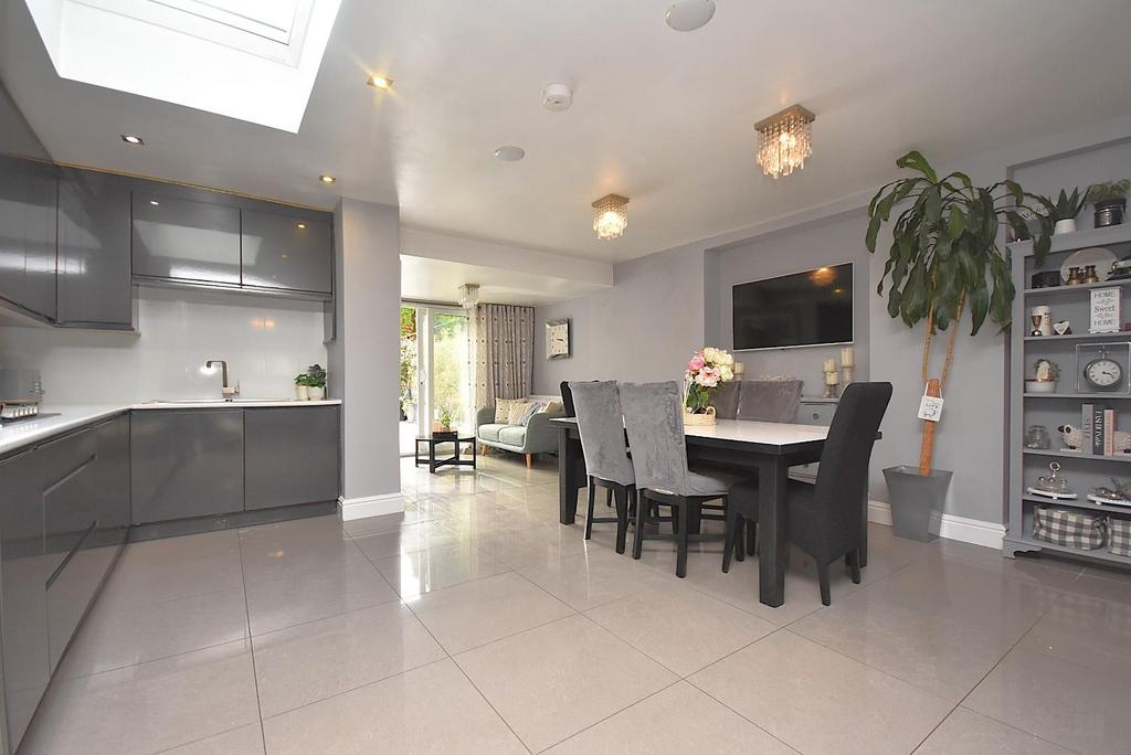 House in Cardiff - View 2