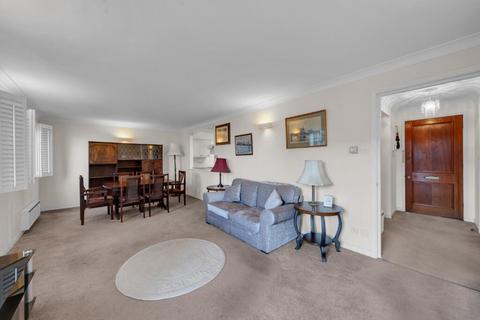 2 bedroom flat for sale, West Street, DA11