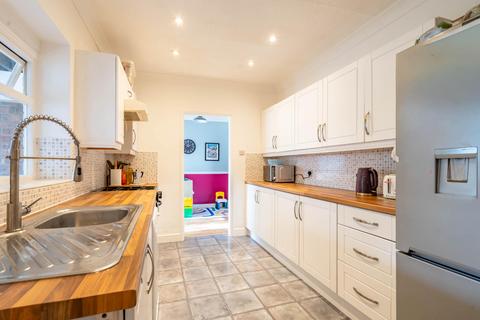 3 bedroom terraced house for sale, Leven Road, Dringhouses, York