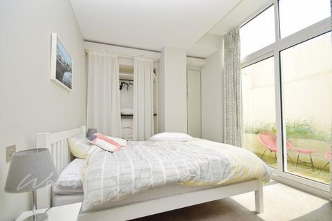 2 bedroom apartment to rent, Marine Parade Hythe CT21